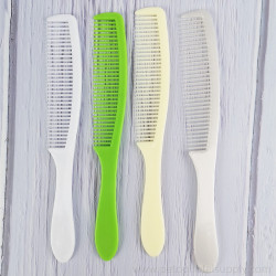 Disposable Combs for Hotels Guest Houses Motels